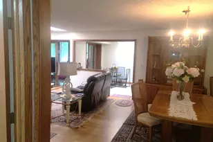 100 Red Top Dr, Libertyville, IL 60048 - Photo 2