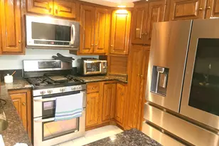 100 Red Top Dr, Libertyville, IL 60048 - Photo 8