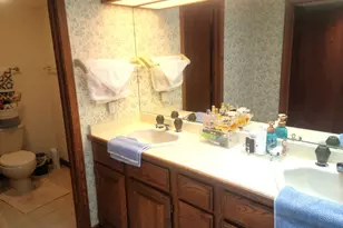 100 Red Top Dr, Libertyville, IL 60048 - Photo 18