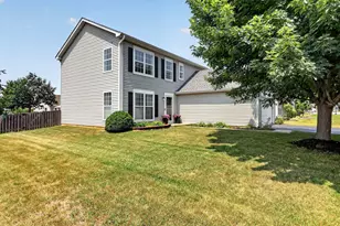 711 Deames St, Plano, IL 60545 - Photo 2