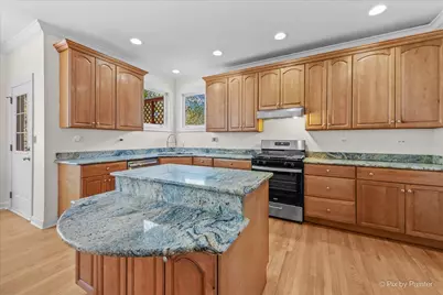 21428 W Crescent Drive, Mundelein, IL 60060 - Photo 10
