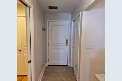 1635 N Milwaukee Avenue #303, Libertyville, IL 60048 - Photo 2