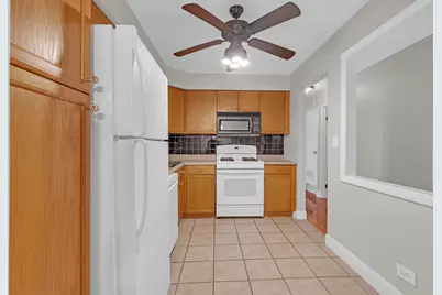 7383 Grand Avenue #105, Downers Grove, IL 60516 - Photo 4