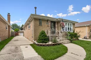 4916 N Rutherford Ave, Chicago, IL 60656 - Photo 2