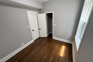 2552 N Austin Ave, Chicago, IL 60639 - Photo 16