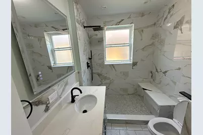 2552 N Austin Avenue #1, Chicago, IL 60639 - Photo 8