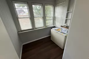 2552 N Austin Ave, Chicago, IL 60639 - Photo 24