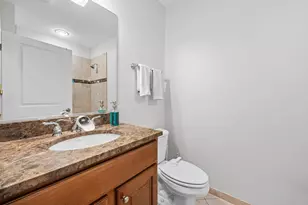 3823 N Ashland Ave, Chicago, IL 60613 - Photo 22