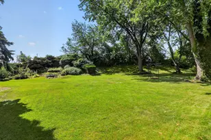 24W635 Woodcrest Dr, Naperville, IL 60540 - Photo 4