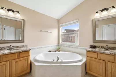 8 Orchid Court, Streamwood, IL 60107 - Photo 22