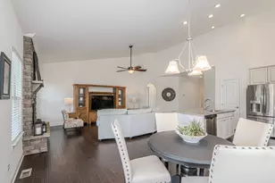 3812 Ridge Pointe Dr, Geneva, IL 60134 - Photo 14