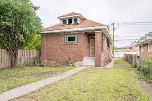 124 E 95th St, Chicago, IL 60619 - Photo 1