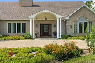 26694 N Longmeadow Circle, Mundelein, IL 60060 - Photo 2