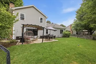 3105 Blackhawk Trail, Saint Charles, IL 60174 - Photo 36
