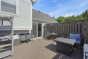 572 N Walnut Ln, Schaumburg, IL 60194 - Photo 26