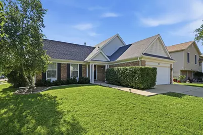 572 N Walnut Lane, Schaumburg, IL 60194 - Photo 2