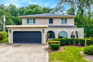 528 Hunter Ct, Wilmette, IL 60091 - Photo 1