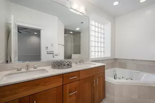 1037 W Monroe St, Chicago, IL 60607 - Photo 10