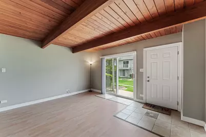 485 Meadow Green Lane, Round Lake Beach, IL 60073 - Photo 4