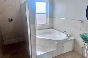 4949 S Calumet Ave, Chicago, IL 60653 - Photo 12