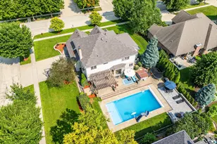 215 Sonoma Rd, New Lenox, IL 60451 - Photo 4