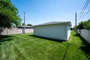 9132 Meade Ave, Oak Lawn, IL 60453 - Photo 24