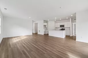 6284 Redwood Trl, Wonder Lake, IL 60097 - Photo 8