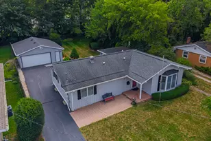 136 E Kimball Ave, Woodstock, IL 60098 - Photo 26
