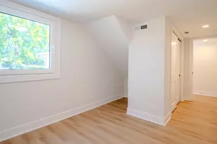 1823 E Park Pl, Arlington Heights, IL 60004 - Photo 10