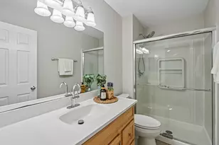 97 Burr Oak Ln, Schaumburg, IL 60193 - Photo 22