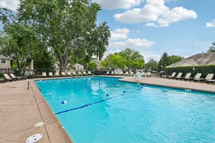 97 Burr Oak Ln, Schaumburg, IL 60193 - Photo 32