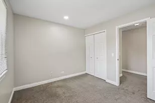 97 Burr Oak Ln, Schaumburg, IL 60193 - Photo 24