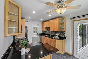 97 Burr Oak Ln, Schaumburg, IL 60193 - Photo 12