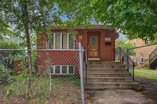 13439 S Brandon Ave, Chicago, IL 60633 - Photo 1