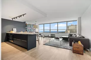 3550 N Lake Shore Dr, Chicago, IL 60657 - Photo 2