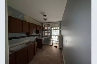 6751 S Chappel Avenue, Chicago, IL 60649 - Photo 8
