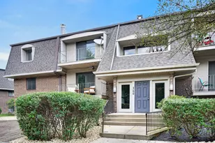 124 E Bailey Rd, Naperville, IL 60565 - Photo 2