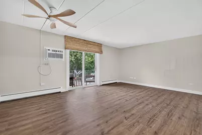 124 E Bailey Road #E, Naperville, IL 60565 - Photo 10