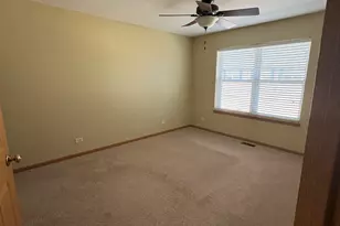 [Address not provided], Aurora, IL 60503 - Photo 12