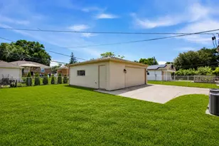 11157 Shaw St, Westchester, IL 60154 - Photo 20