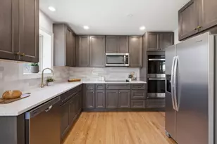 11157 Shaw St, Westchester, IL 60154 - Photo 2