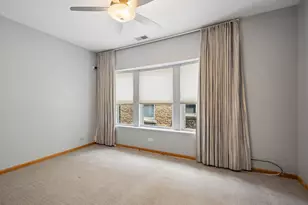 1526 W Birchwood Ave, Chicago, IL 60626 - Photo 12