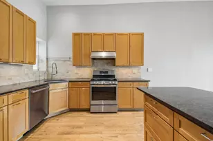 1526 W Birchwood Ave, Chicago, IL 60626 - Photo 12
