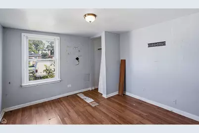 524 W 127th Place, Chicago, IL 60628 - Photo 10
