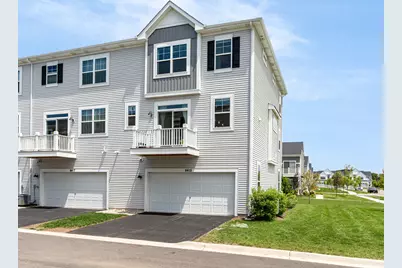 4415 Chelsea Manor Circle, Aurora, IL 60504 - Photo 4