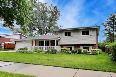 301 S Yale Avenue, Arlington Heights, IL 60005 - Photo 2