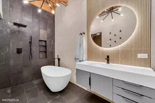 1040 W Adams St, Chicago, IL 60607 - Photo 18