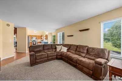 1041 Noelle Bend, Lake in the Hills, IL 60156 - Photo 18