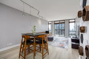 1660 N La Salle Dr, Chicago, IL 60614 - Photo 6