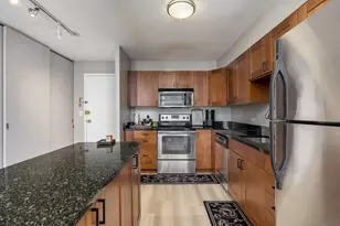1660 N La Salle Dr, Chicago, IL 60614 - Photo 8